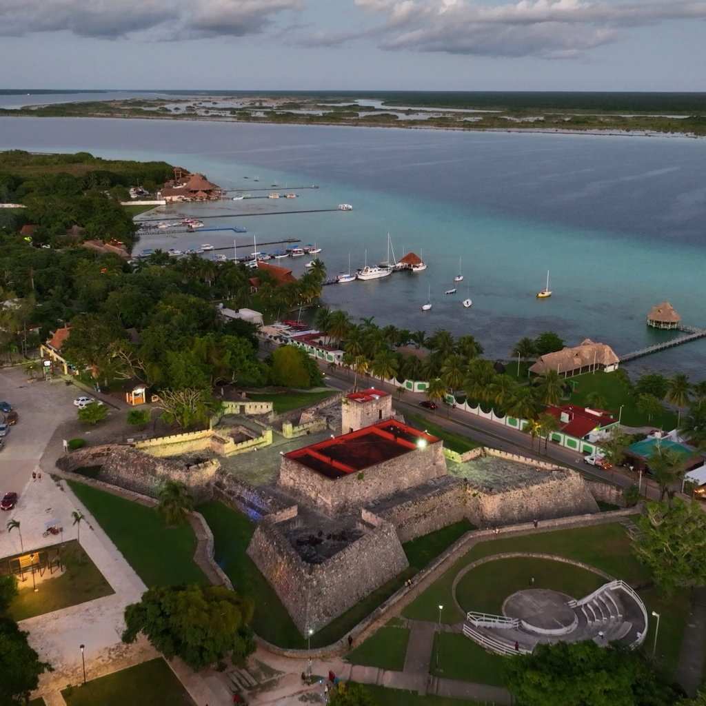 Drone shot of El Fuerte de San Felipe sitting in downtown Bacalar, México.